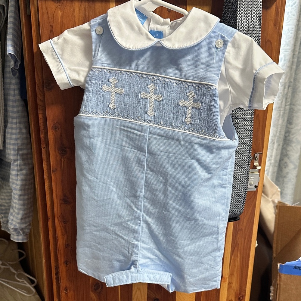 ANAVINI Light Blue Baby Romper with Cross Embroidery